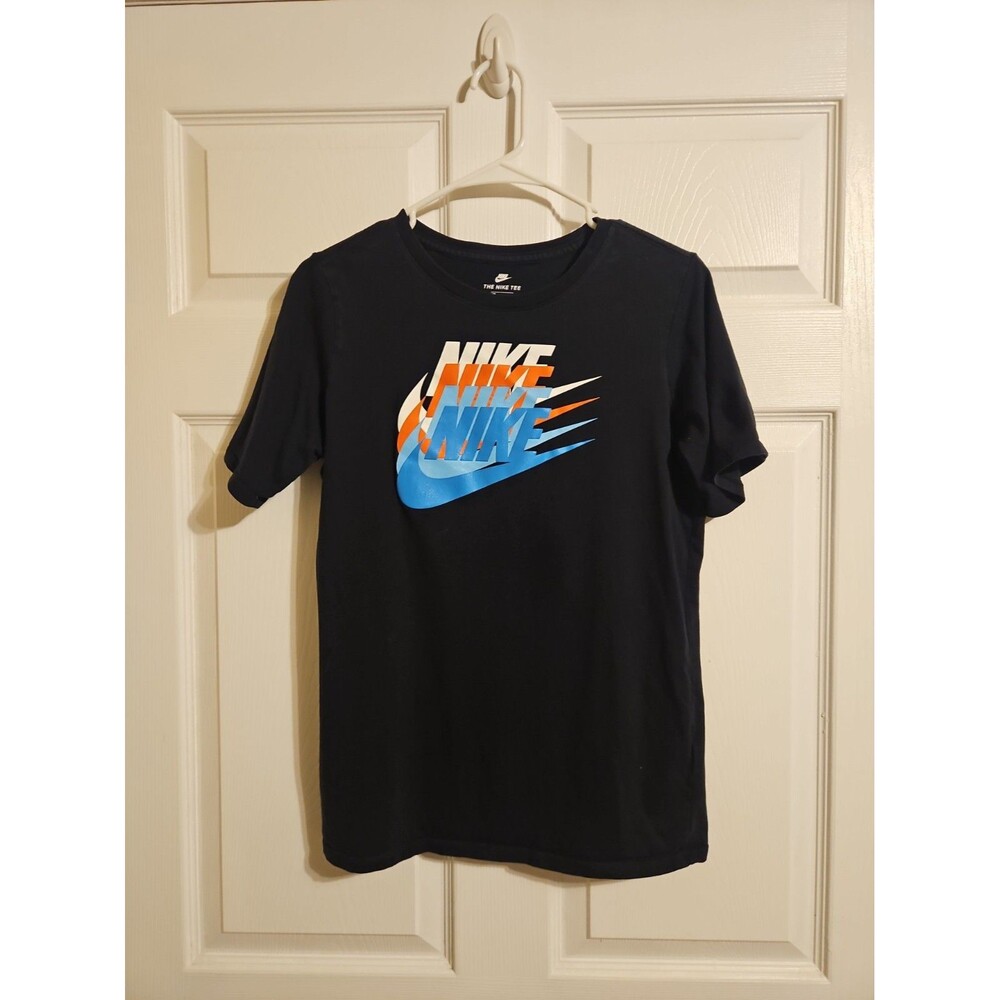 Nike NSW Sunset Futura T-Shirt Boys Size Xl Black Red White Blue NWOT New
